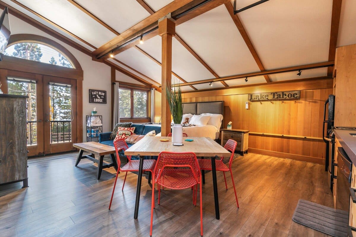 Studio w/Incredible Location in Tahoe City!
