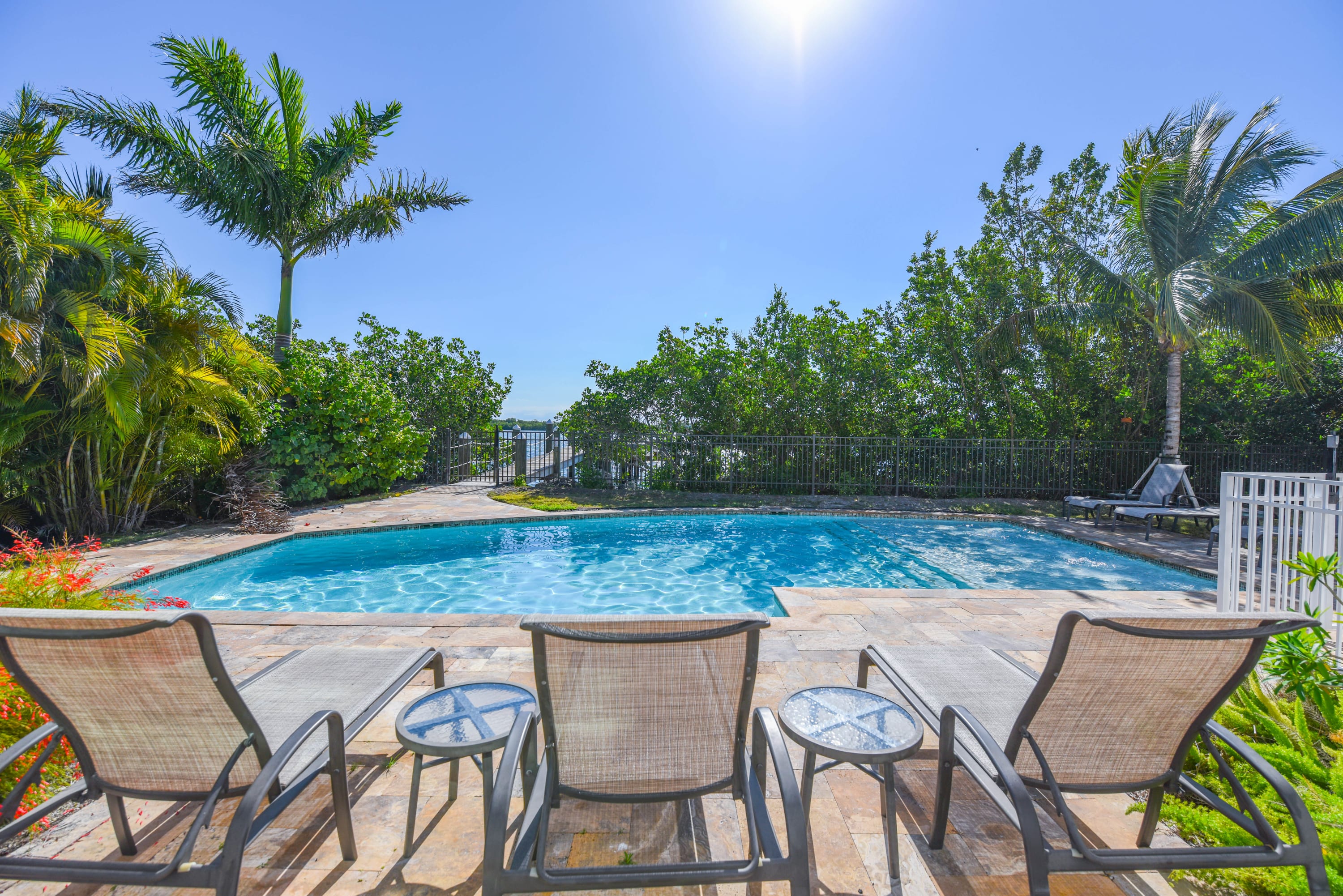 Waterfront, Private Heated Pool - Capmar House