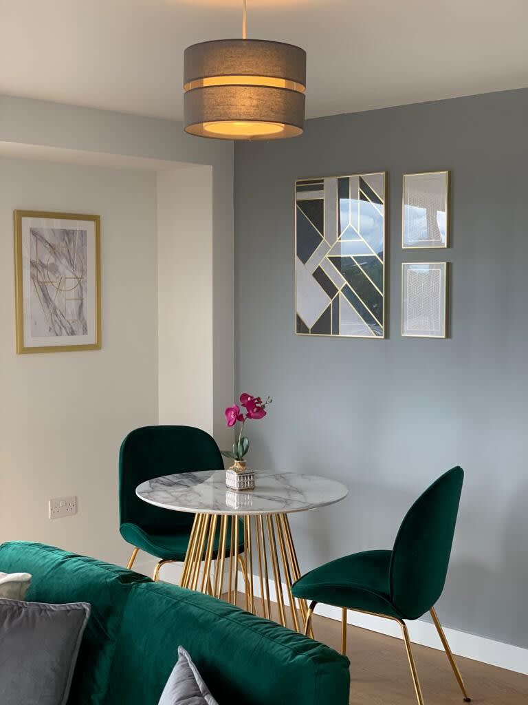 1 Bed Modern Apartment in a Converted Mill - Picture 10