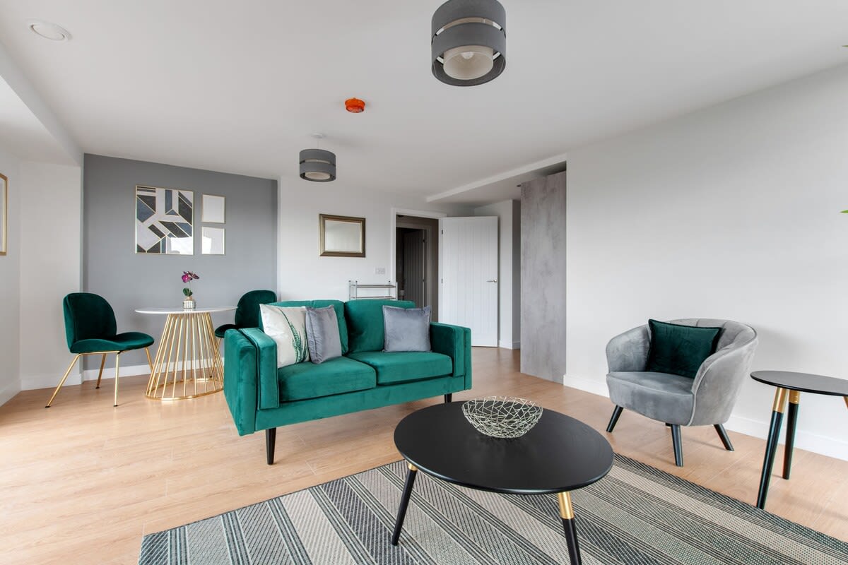 1 Bed Modern Apartment in a Converted Mill - Picture 1