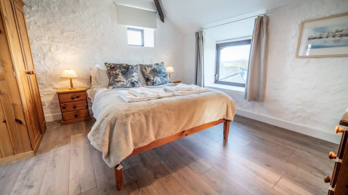 Collection of 2 Lovely Holiday Cottages nr Bude
