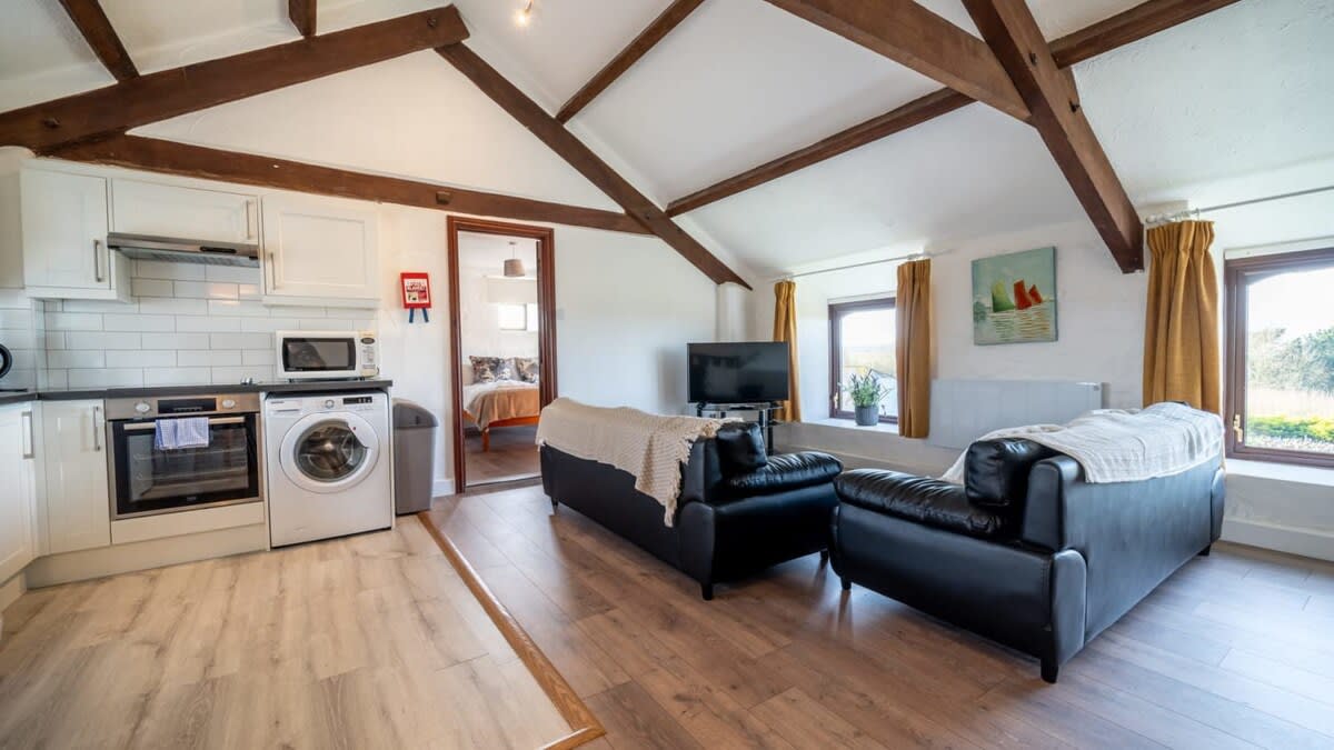 Collection of 2 Lovely Holiday Cottages nr Bude