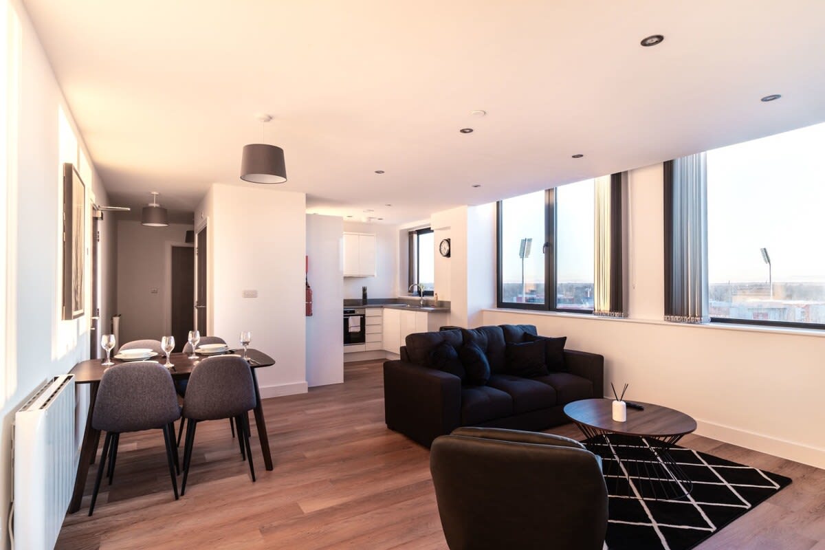 Stay Zeni, Alexandra Rise Manchester 2 Bed Flat in Talbot Road 94, M16 0PJ Manchester