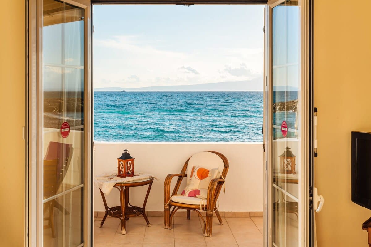 On the Beach - Akroyali Family Home — Akrogiali — vacation rental