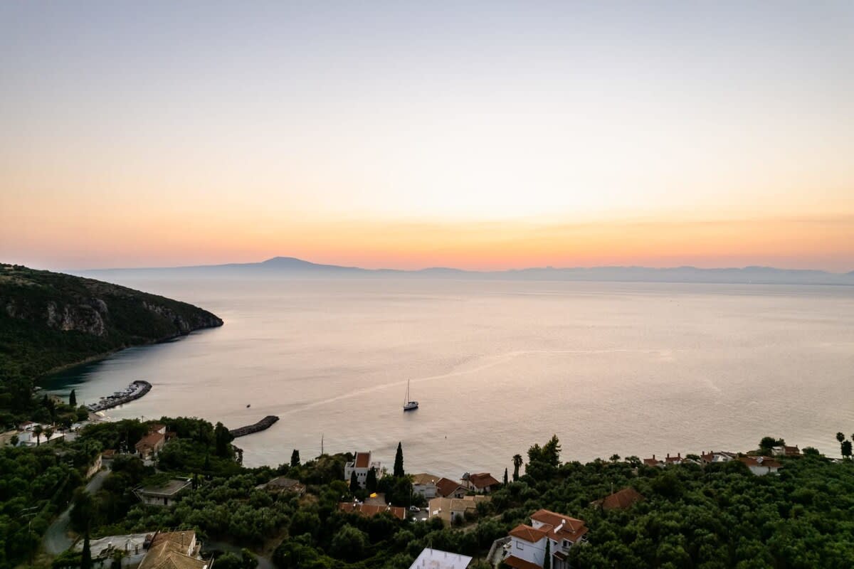 View 2