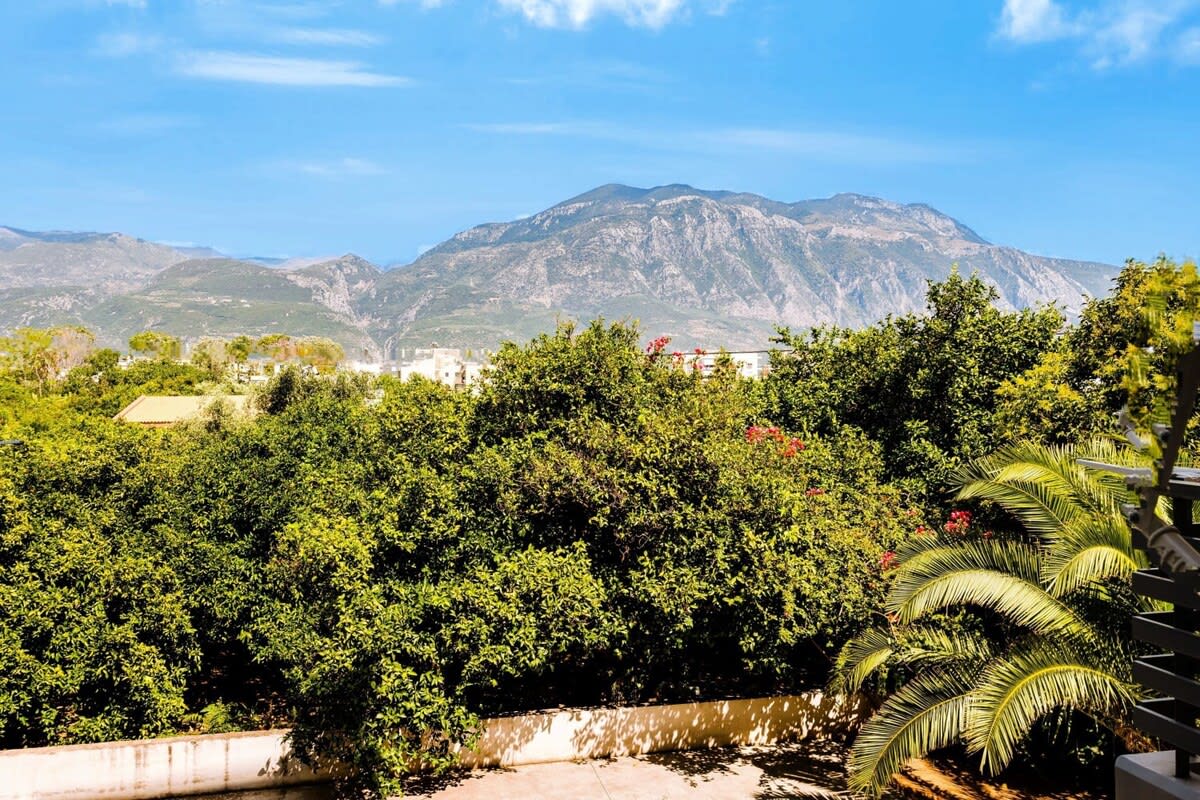 Kalamata's Spacious Getaway-Taygetos Amazing View — Kalamata — vacation rental