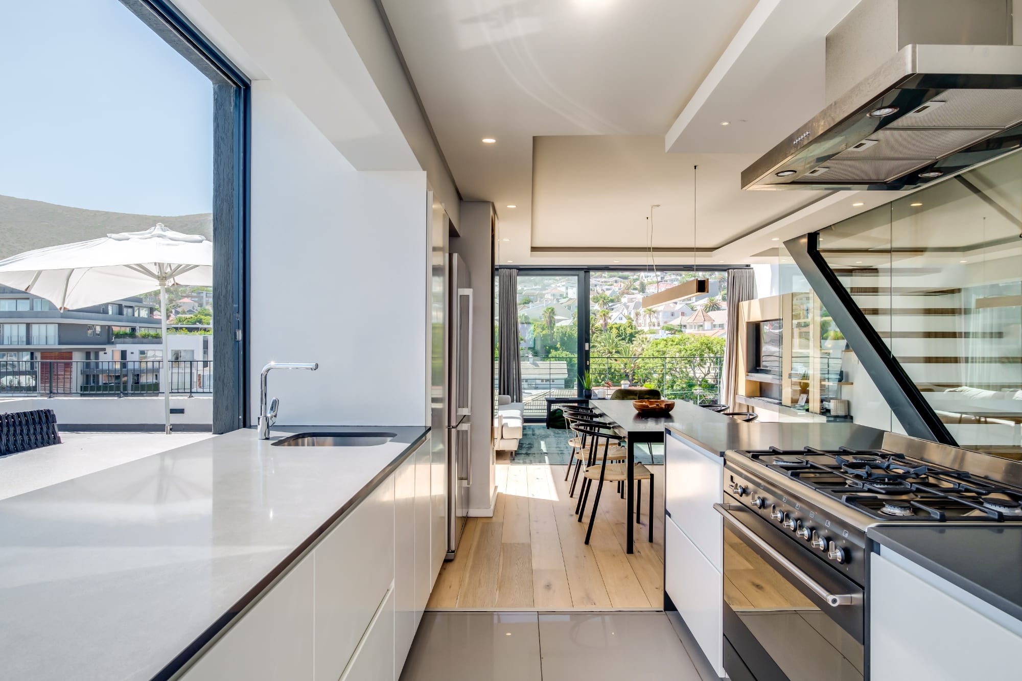 Cape Town Penthouse w Lovely Views Quendon Penthouse 7