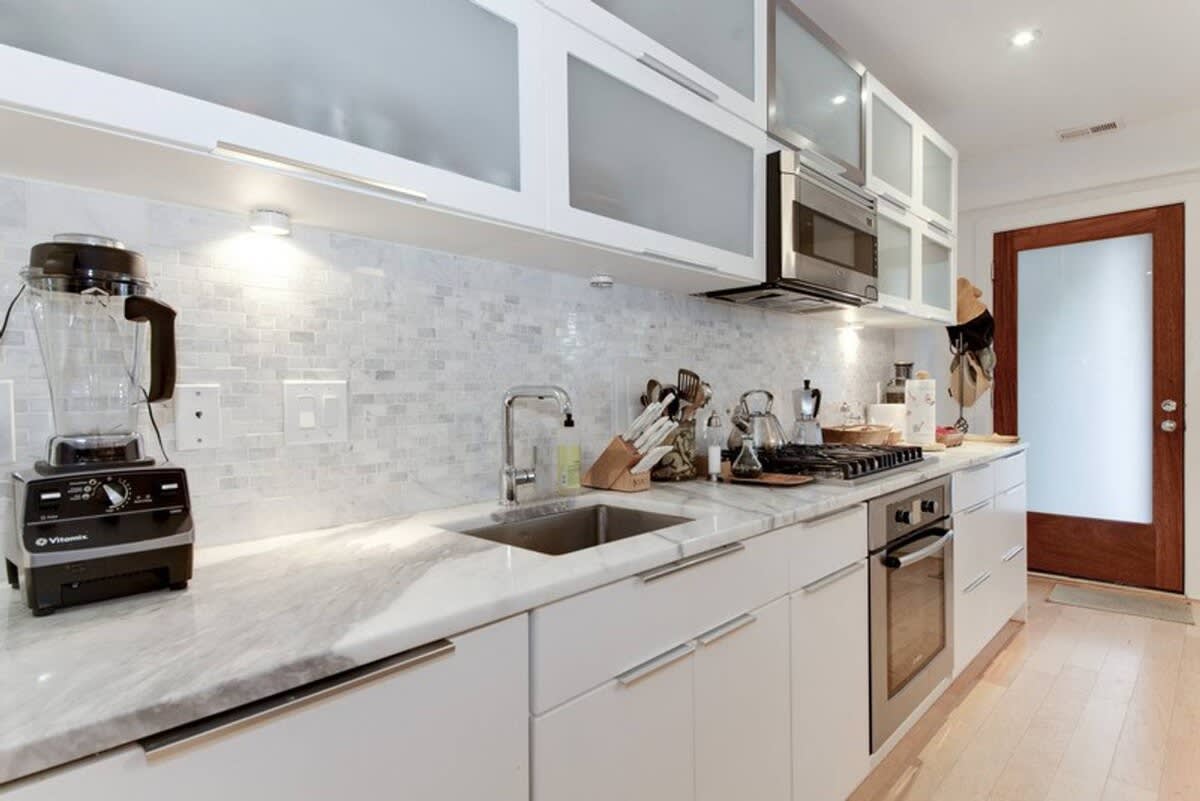 Luxury Apartment steps to The Dupont Circle Metro 4