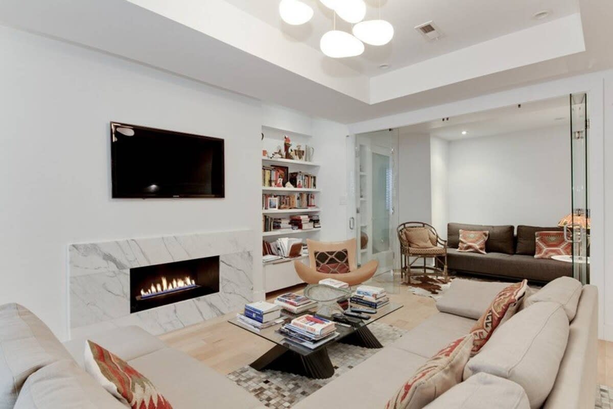 Luxury Apartment steps to The Dupont Circle Metro 2