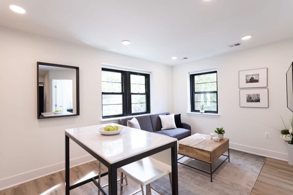 1901#11 Sojourn the 13th Street Flats — District of Columbia, DC — vacation rental