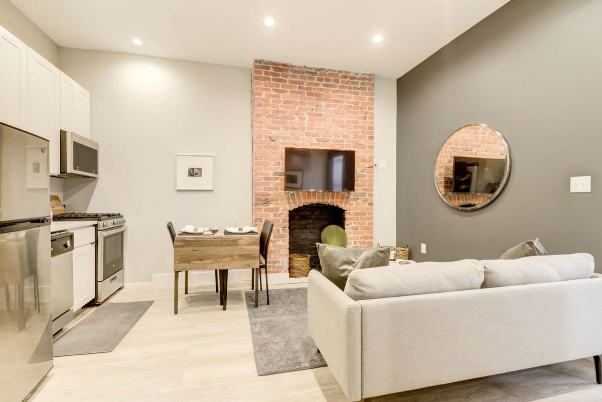 Sun Drenched Luxury Sojourn 1 BR — District of Columbia, DC — vacation rental