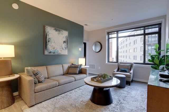 Sojourn | Courtland Towers | 1 BR w/Bocci Ball Court — Arlington, VA — vacation rental