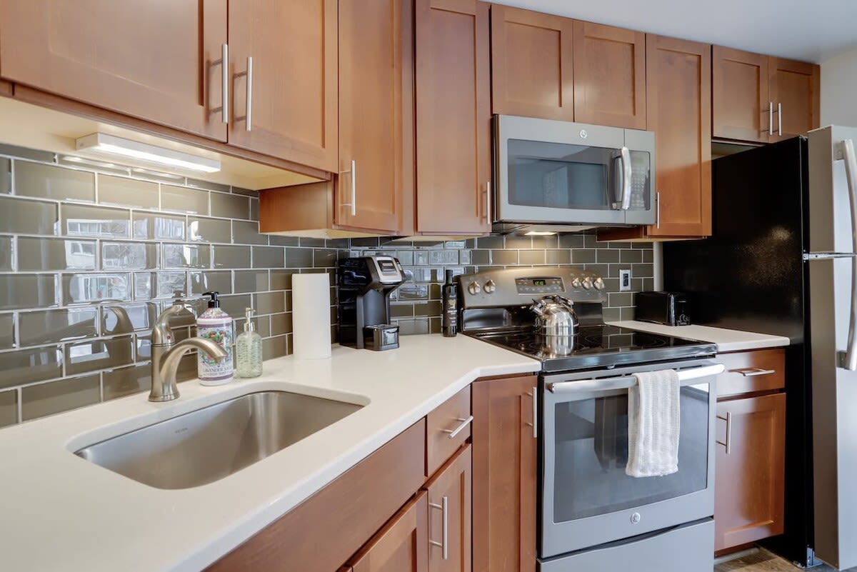 Sojourn | VA Square | 2 BR 3