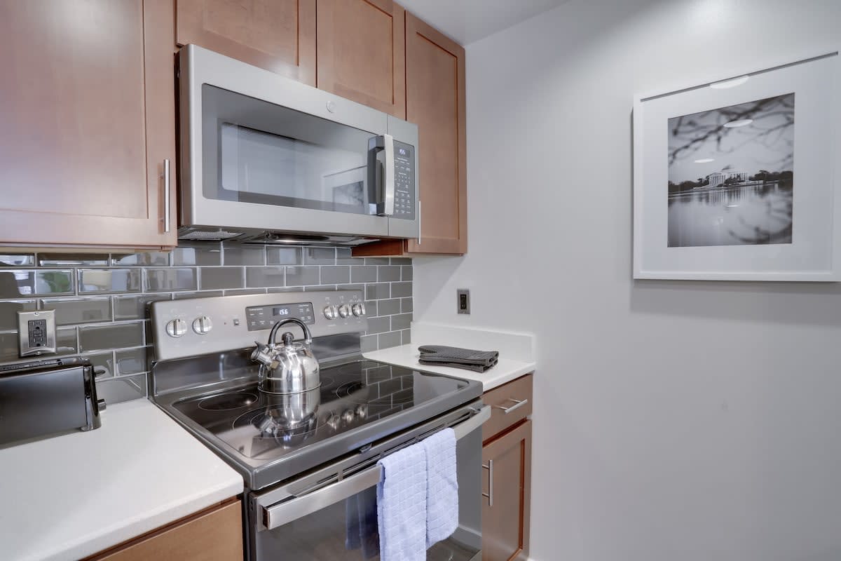 Sojourn | VA Square | 1 BR 4