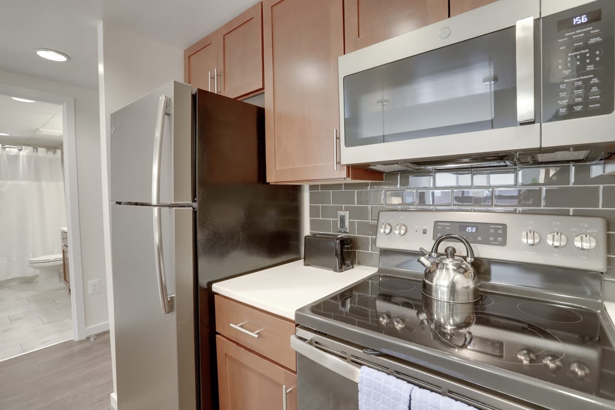 Sojourn | VA Square | 1 BR 5