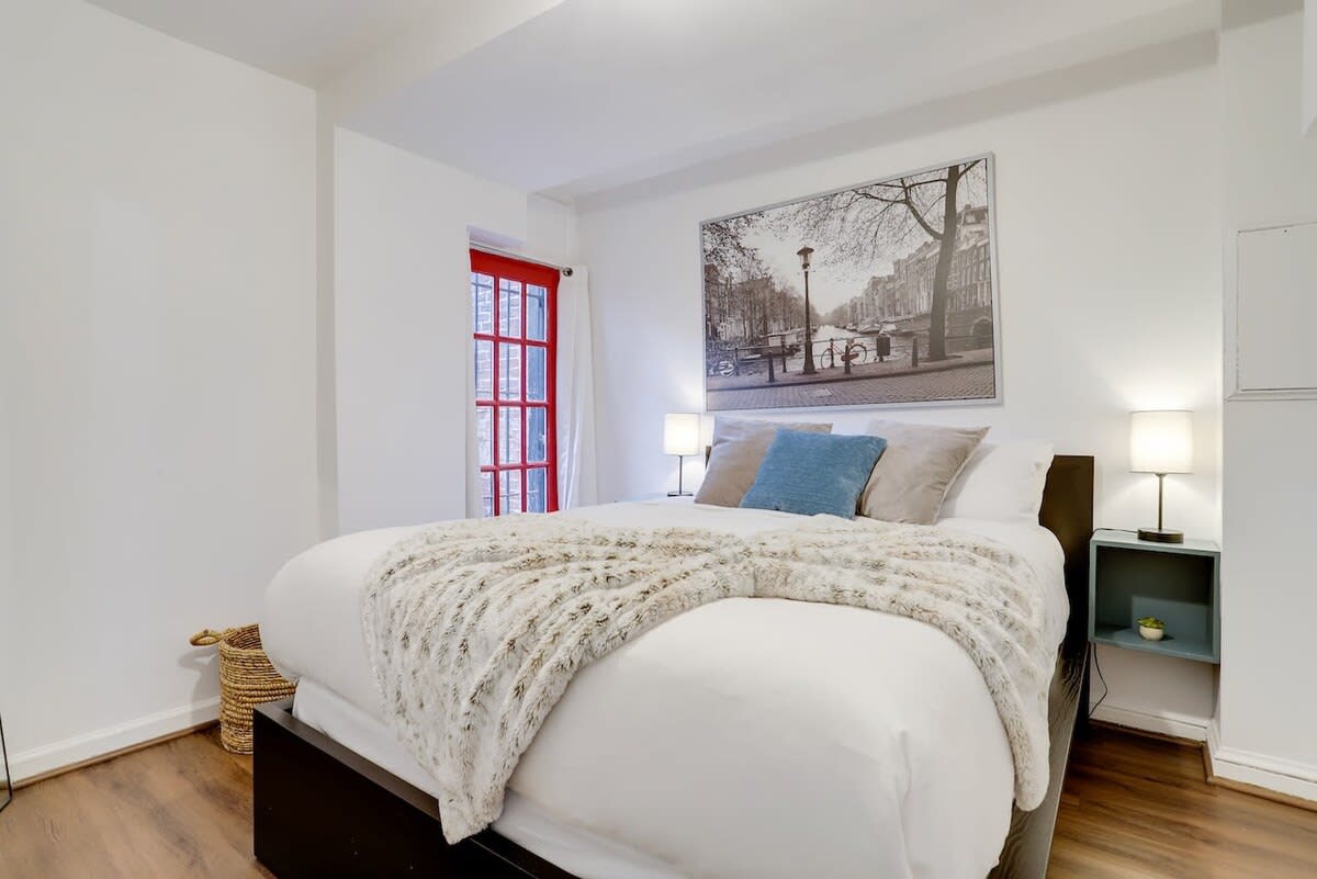 Sojourn on the Hill a Few Blocks to Supreme Court — District of Columbia, DC — vacation rental
