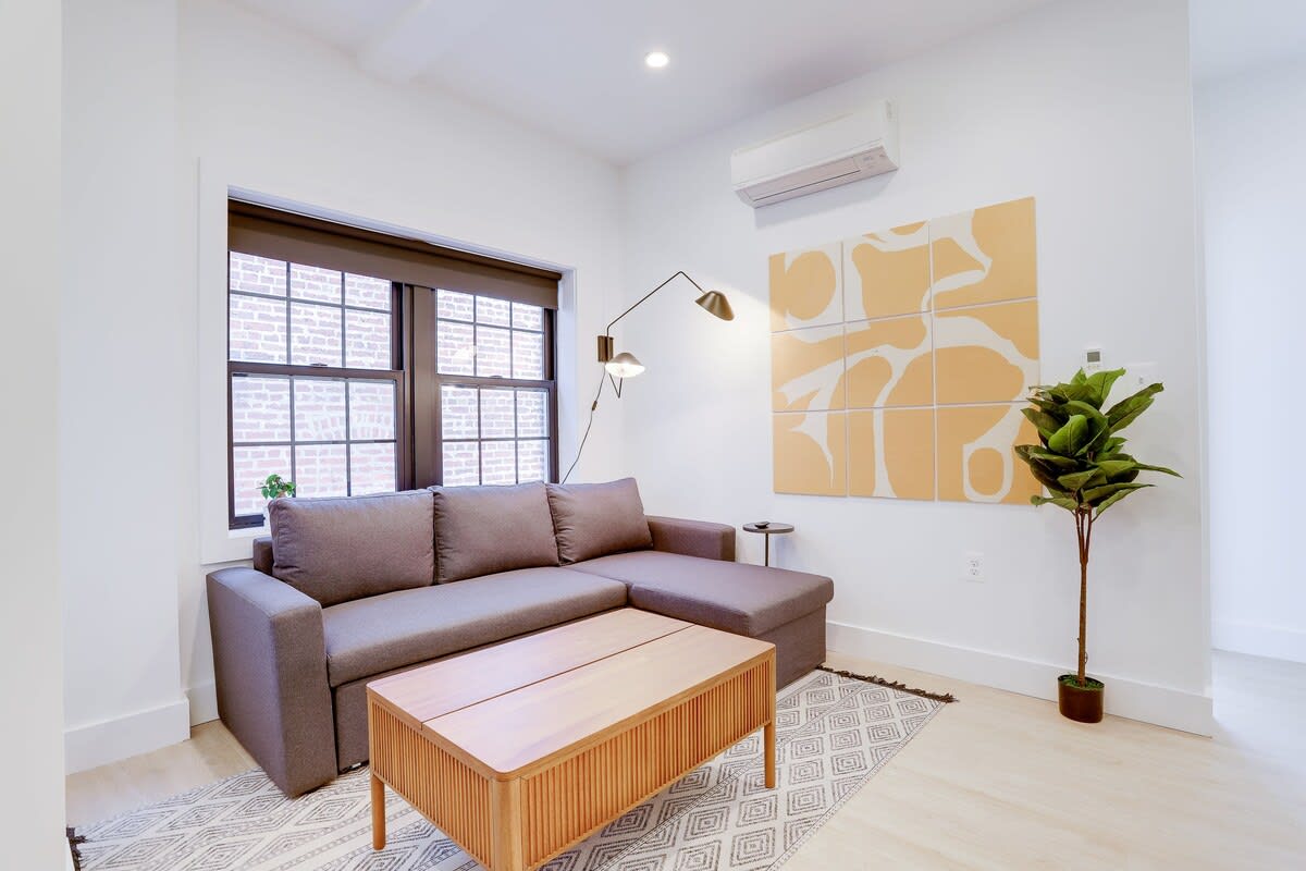 Sojourn at the Paden | Capitol Hill | Pets Welcome