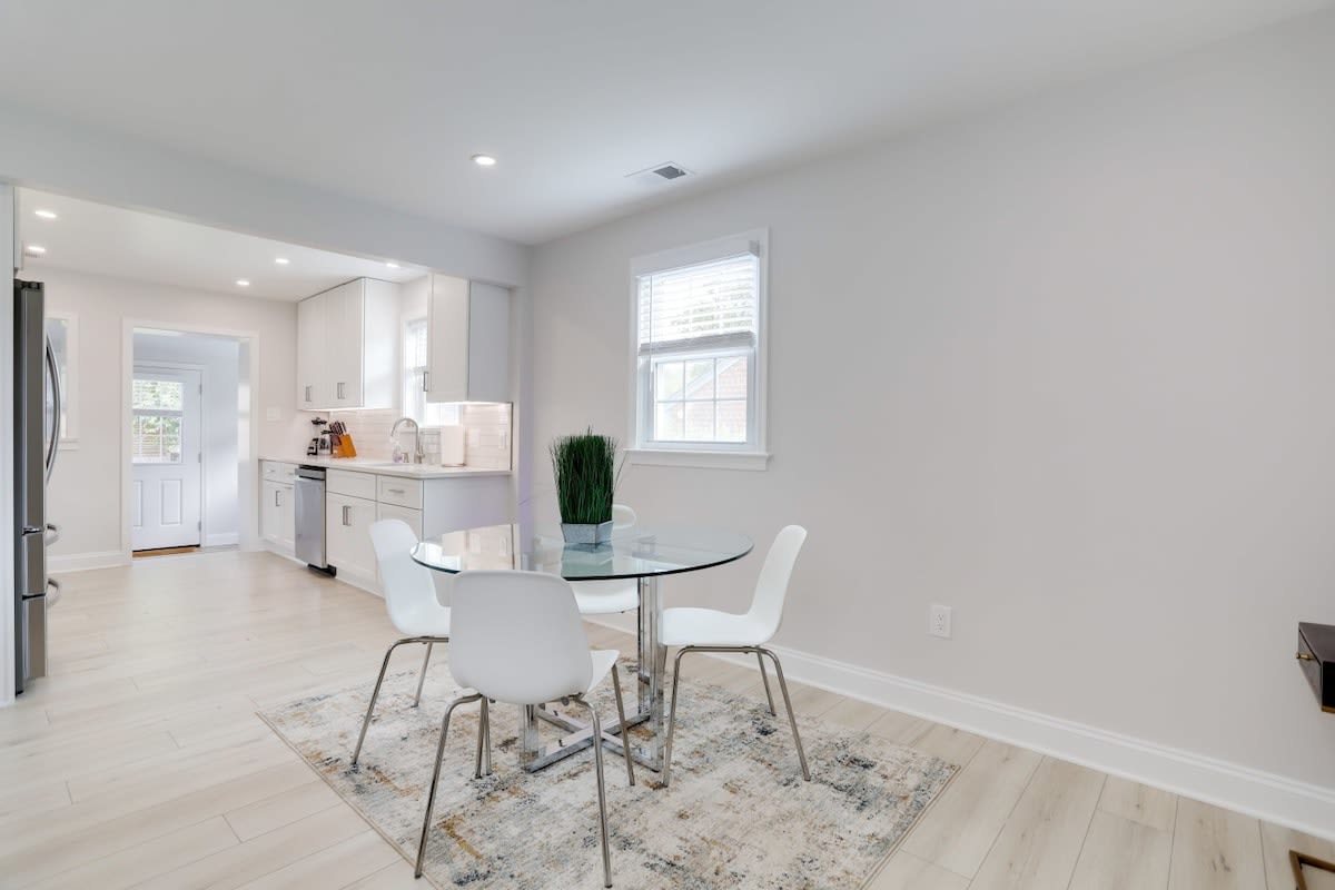 Sojourn on Duke NEW 3 BR in Alexandria | Photo 3
