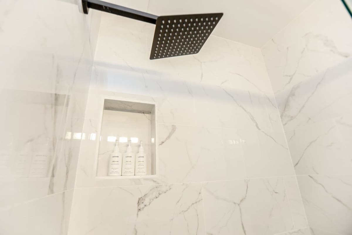 Sojourn at South Shore Just a 3 Min Walk to Beach 6