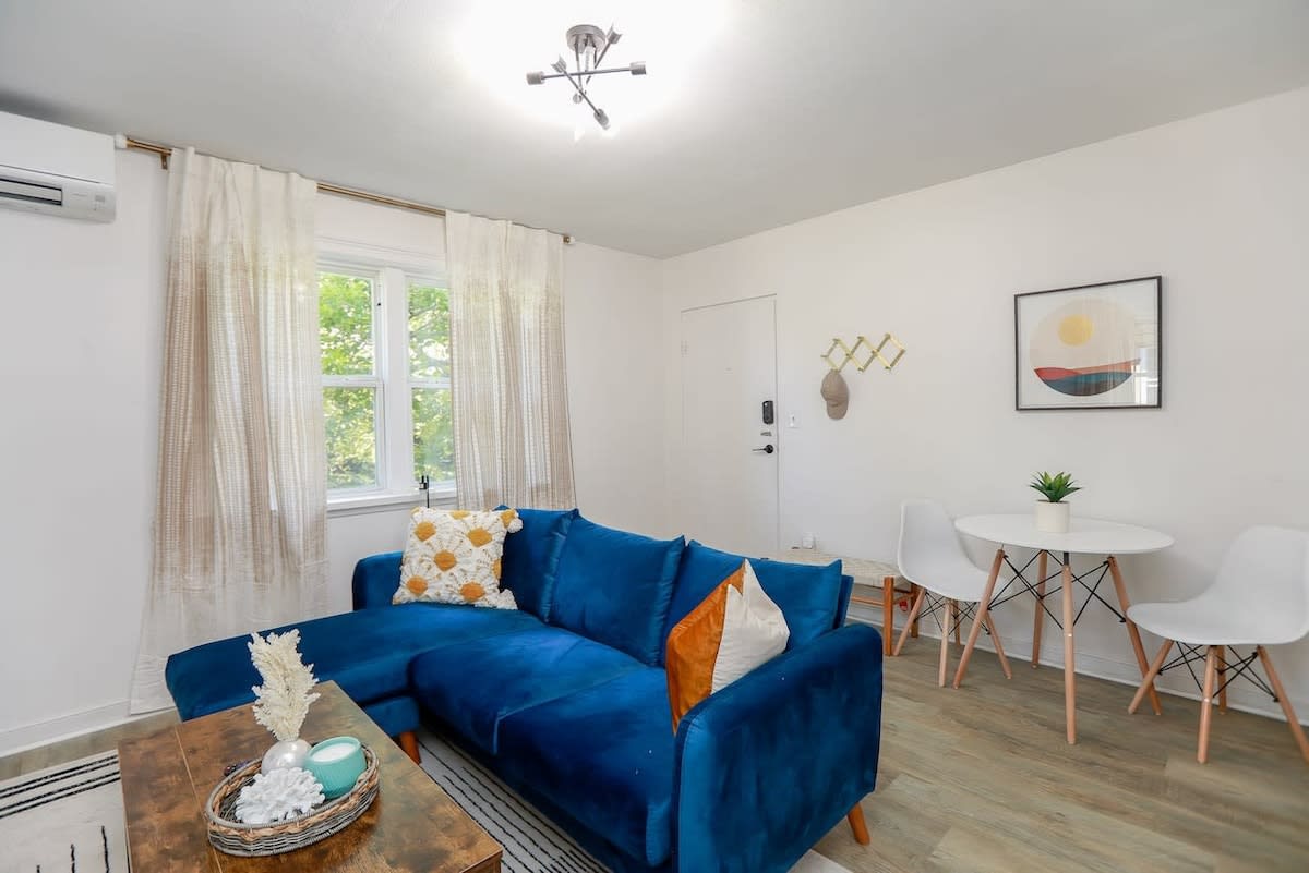 Sojourn at Anchor Breeze | 1 BR | Pets Welcome — Norfolk, VA — vacation rental