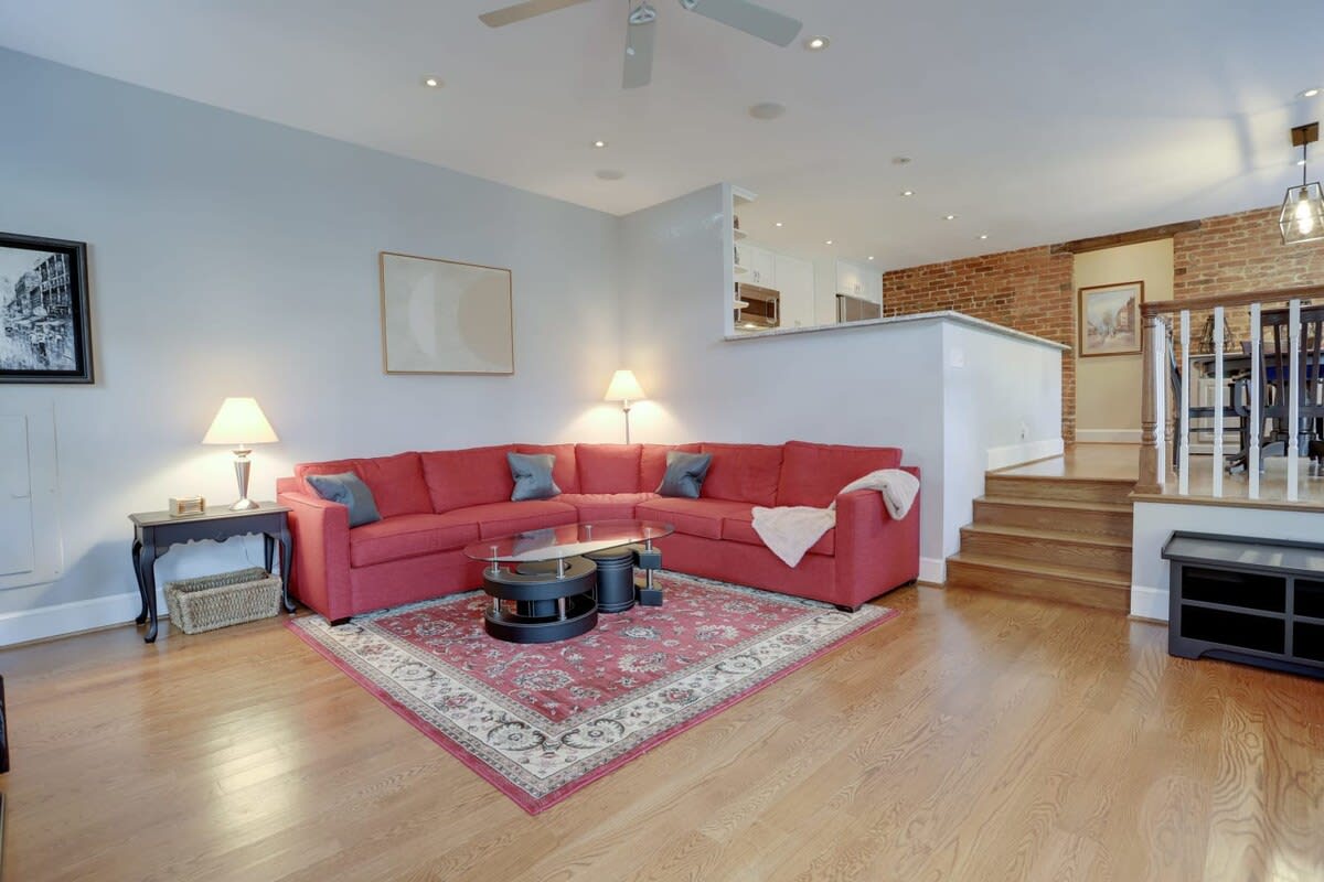 Sojourn Spacious Historic 2 BR with Modern Updates — District of Columbia, DC — vacation rental