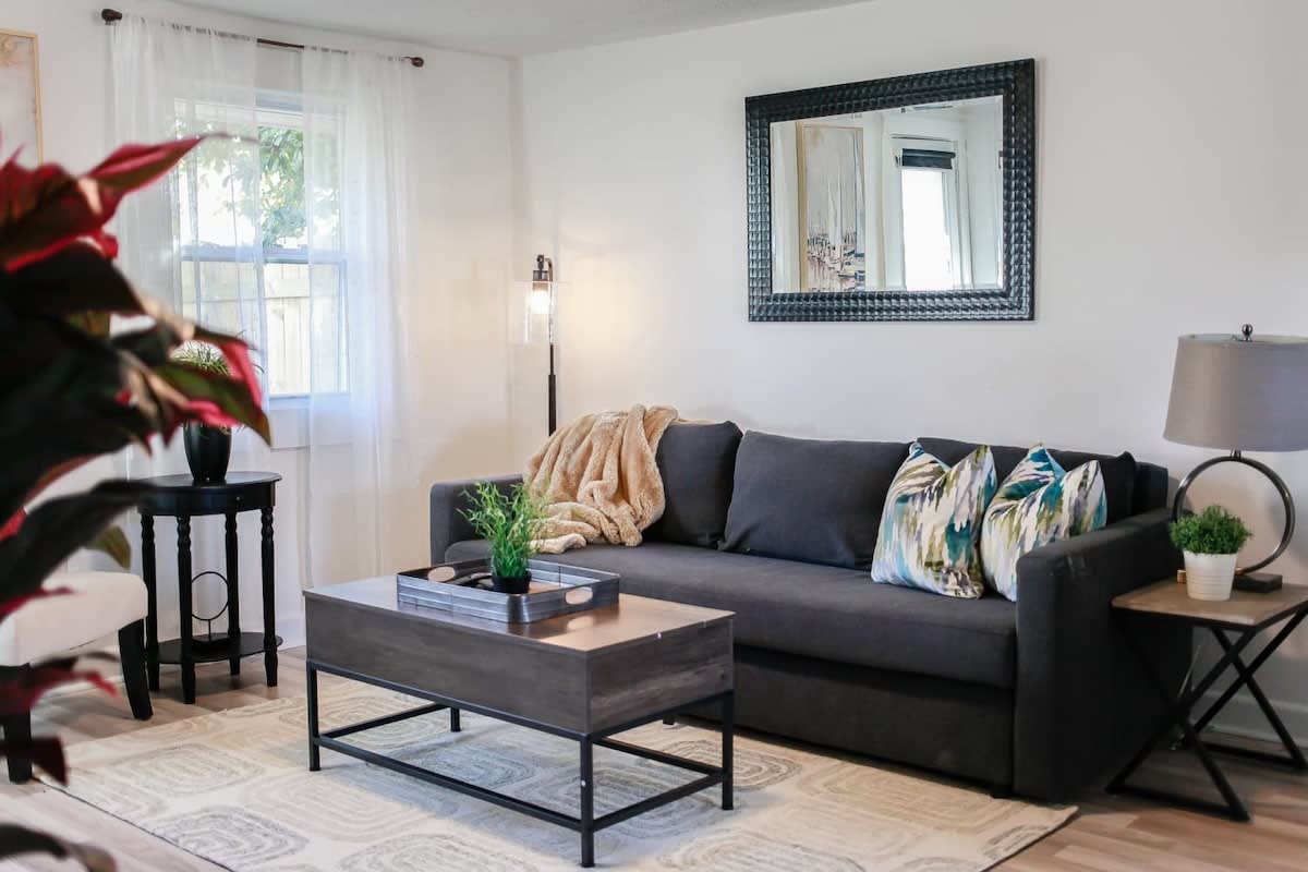 Sojourn Beachside Hideaway 2 BR — Norfolk, VA — vacation rental