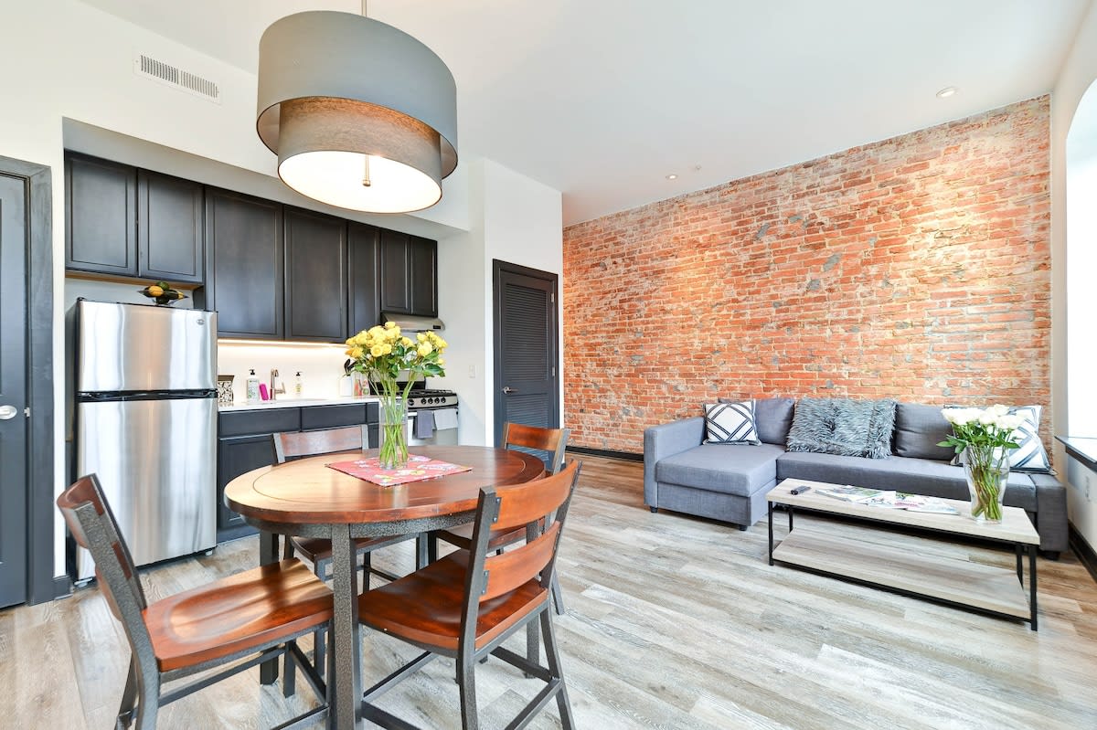 Sojourn Elegant 1BR Steps from Capitol & Metro — District of Columbia, DC — vacation rental