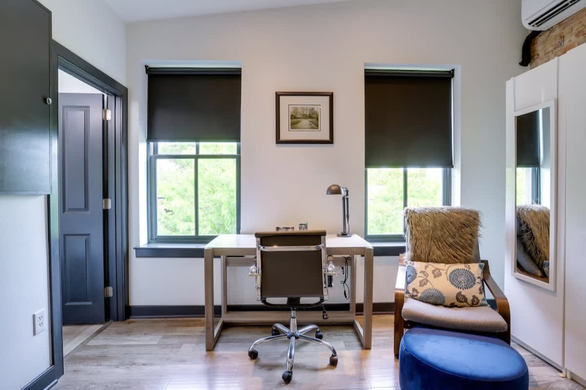 Sojourn Studio Bright & Sunny Luxury | By Capitol — District of Columbia, DC — vacation rental