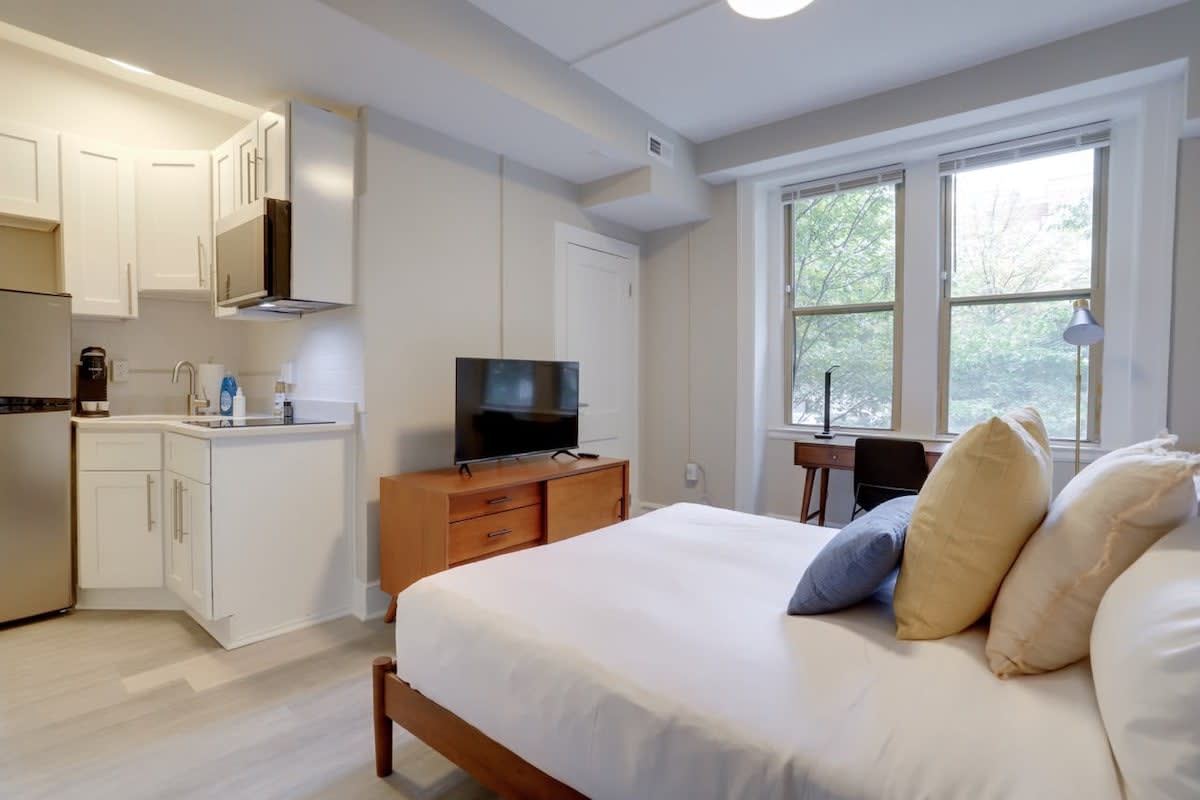 Sojourn Studio at The Muriel | #102 *NEW* — District of Columbia, DC — vacation rental