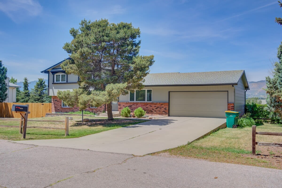 Antler Lodge | Enjoy games and BBQ in the backyard — Colorado Springs, CO — vacation rental