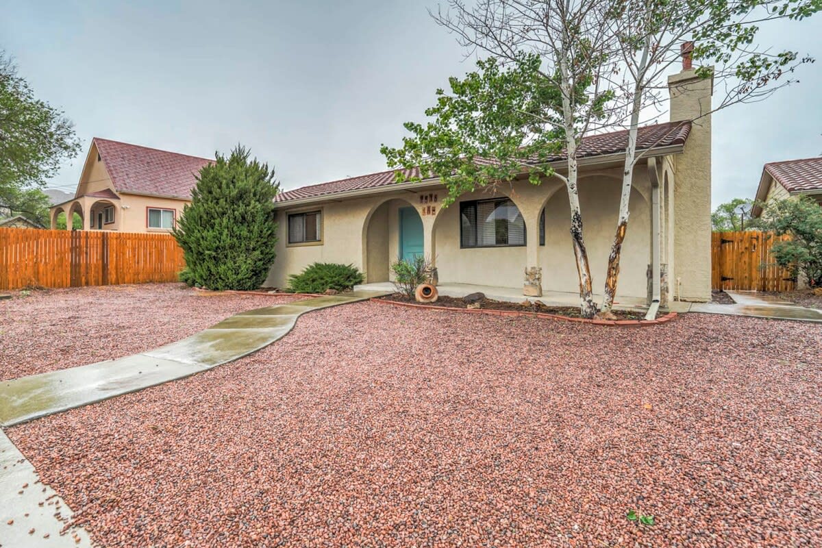 Two houses | Patio & Fire pit in Old Colorado City — Colorado Springs, CO — vacation rental