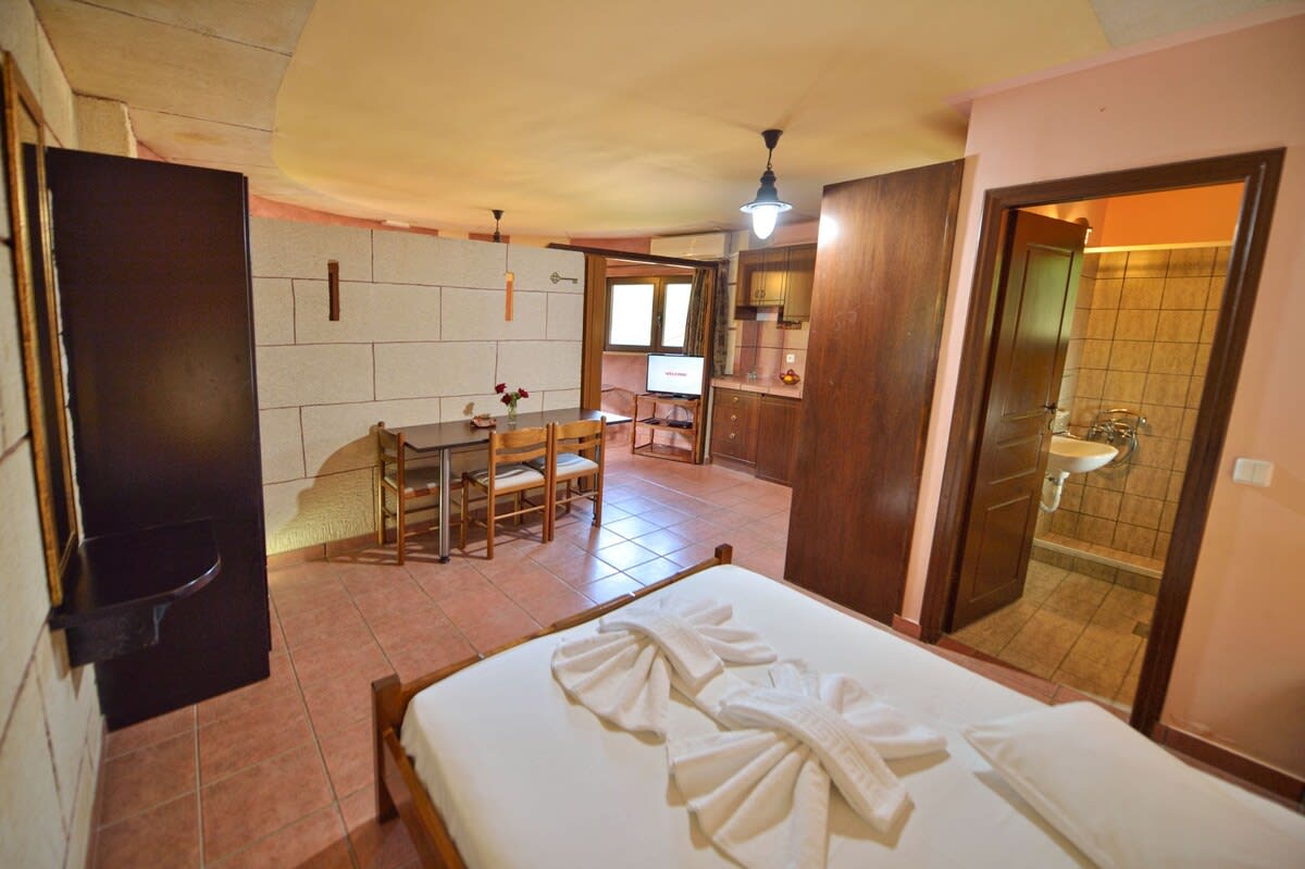 Anemomili Village - Levanda 7 in Ano Drapanias, 734 00 Ano Drapanias
