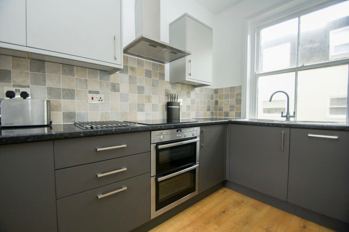 Marine Cottage |Parking| by Brighton Holiday Lets - Brighton Holiday Home - Image 11