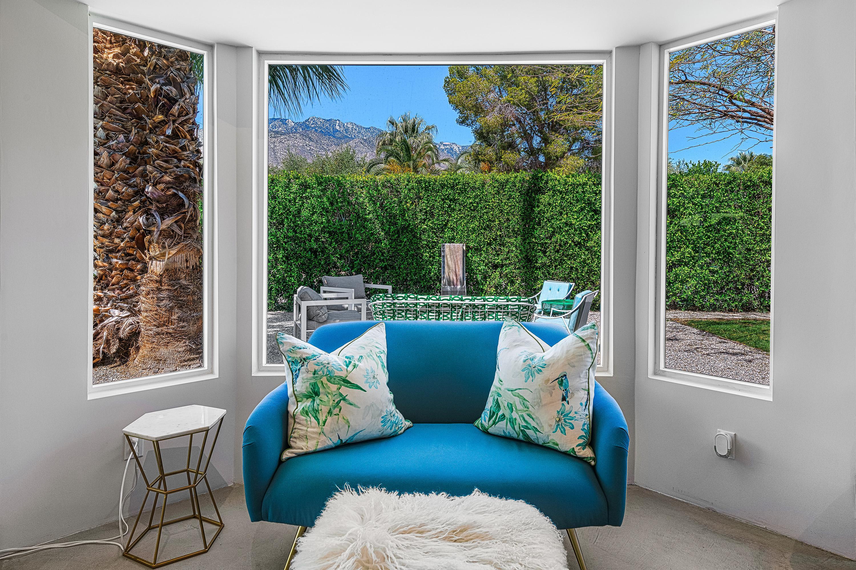 Mid-Century Oasis 4BD/Walled/Pool/Spa/Mtn Views  - Picture 15