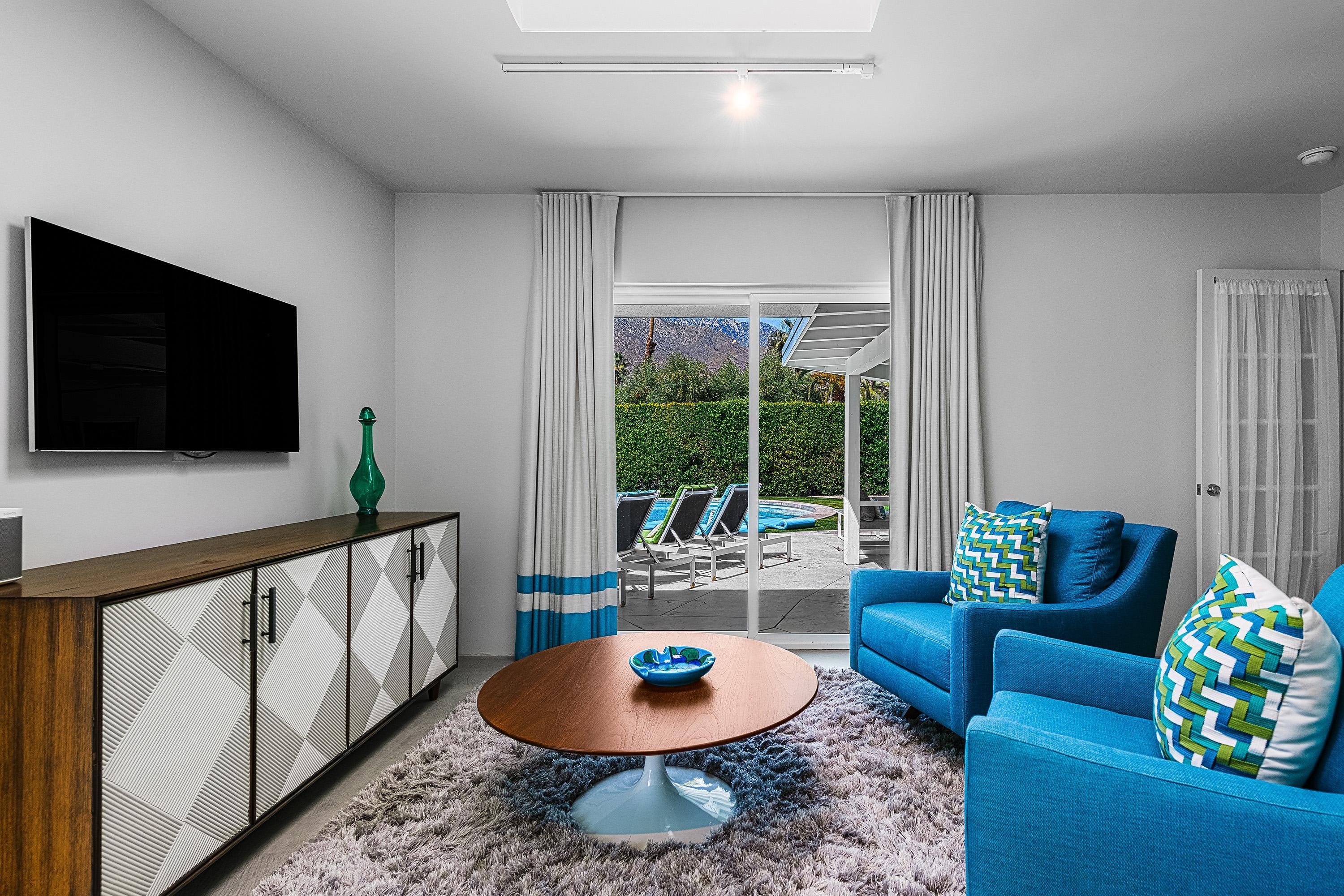 Mid-Century Oasis 4BD/Walled/Pool/Spa/Mtn Views  - Picture 28