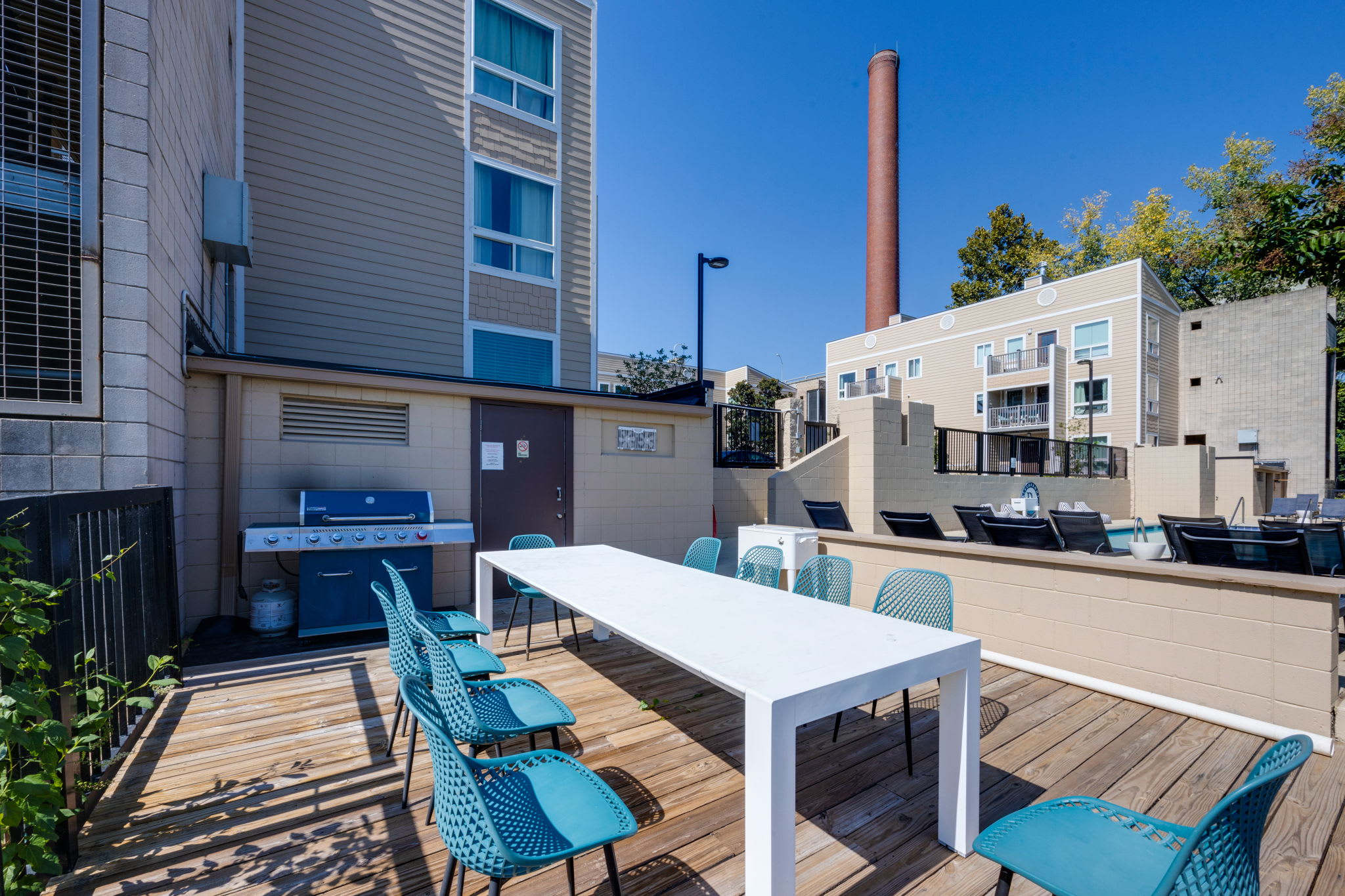 Riverfront Retreat w/ Pool | Walk to Broadway