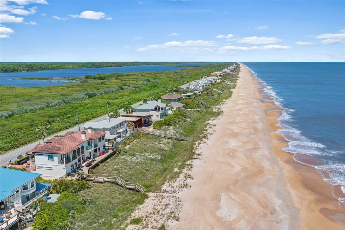 Beachfront Paradise | Casa de la Playa 