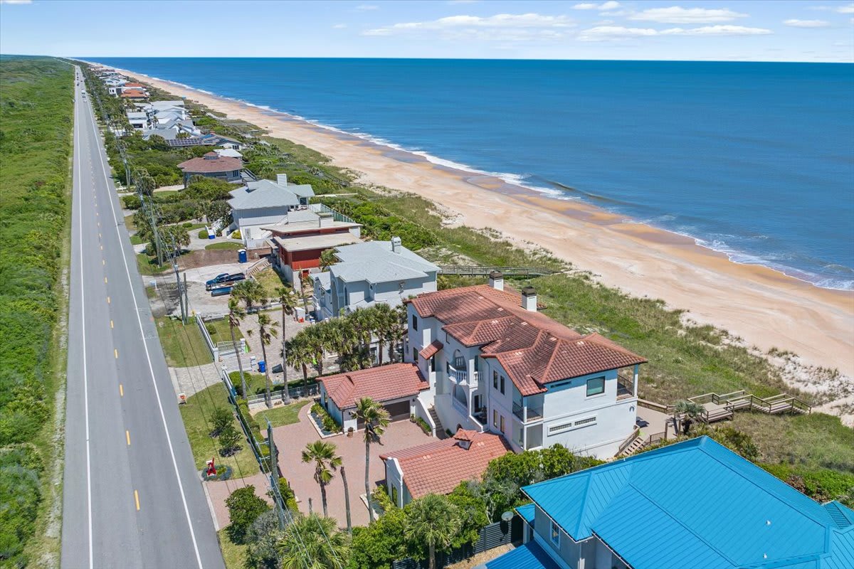 Beachfront Paradise | Casa de la Playa 