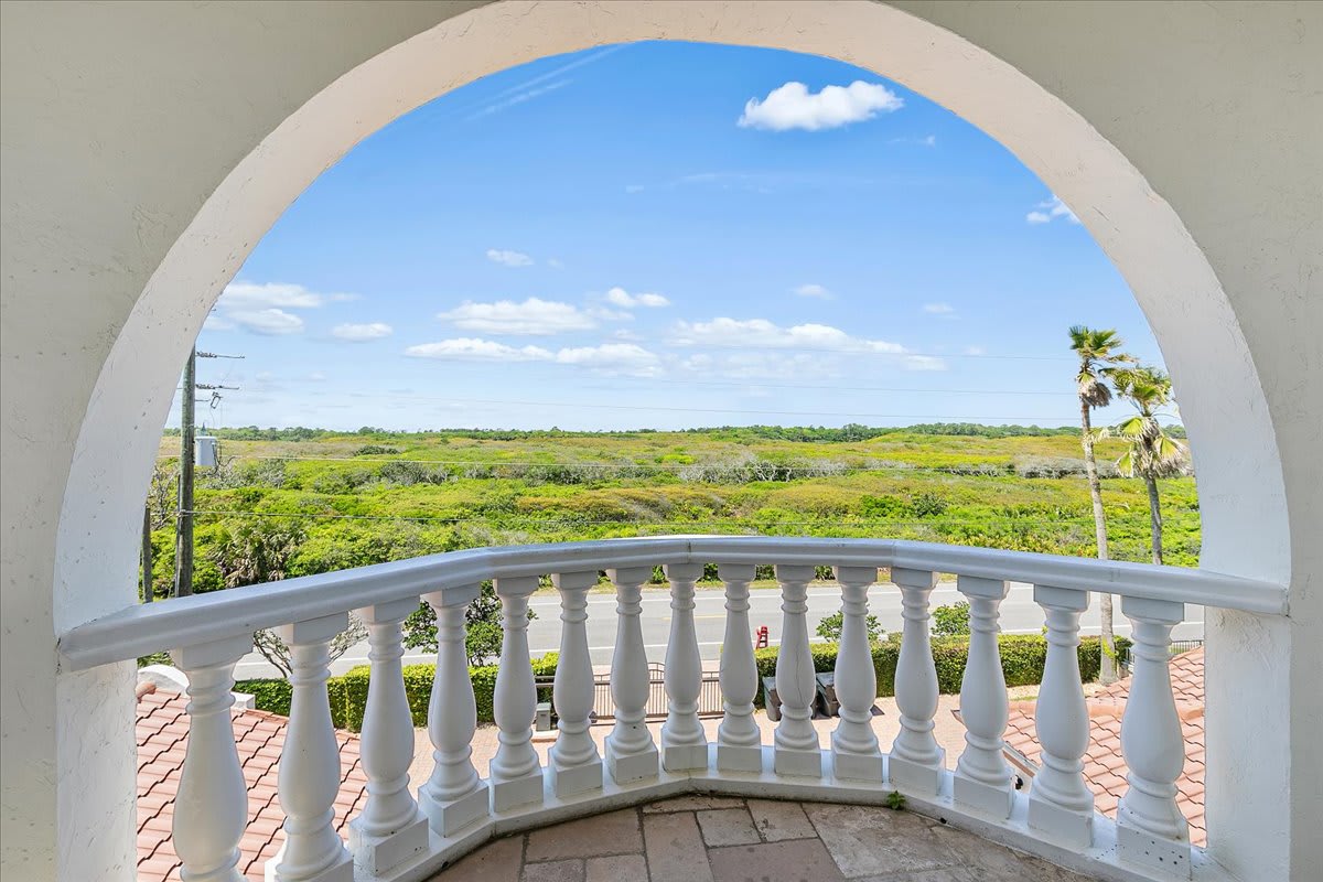 Beachfront Paradise | Casa de la Playa 