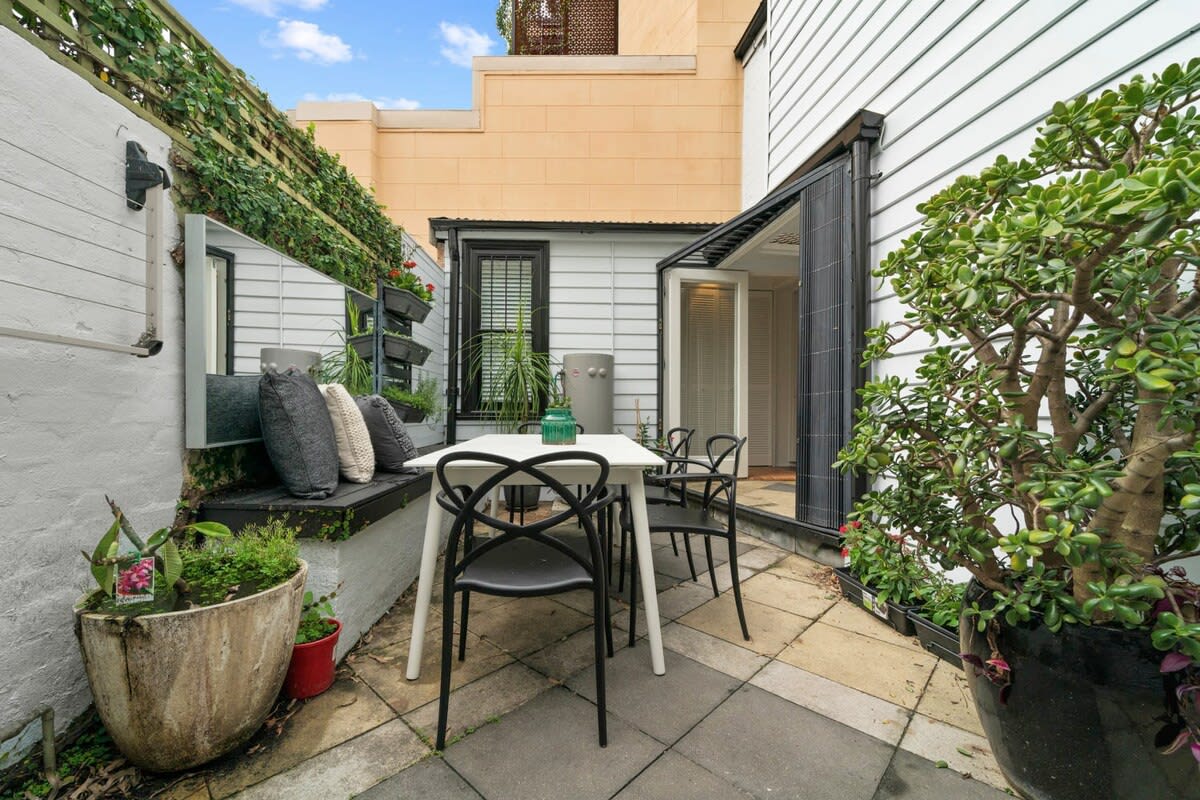 Perfect Laneway Terrace, Surry Hills - Picture 1