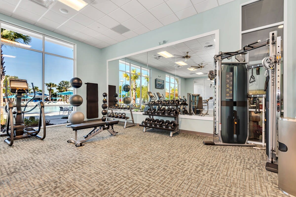 Amazing 5BR house with theme rooms, POOL HEAT INCLUDED  - Photo 40