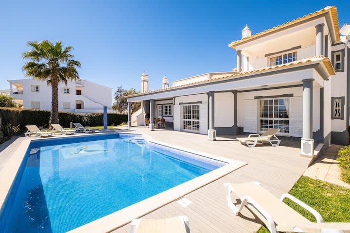 Villa Redonda
