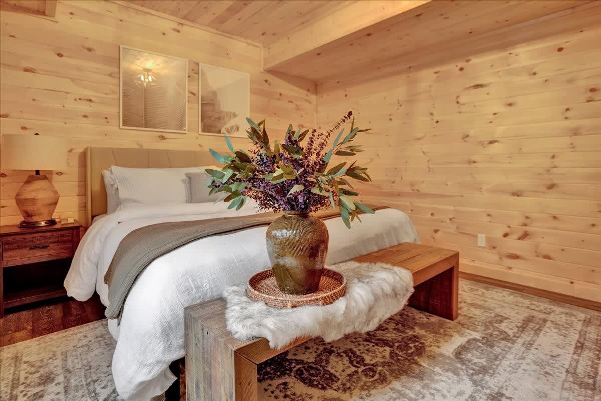 Driftwood Lodge | Movie Theater | Hot Tub | Sauna