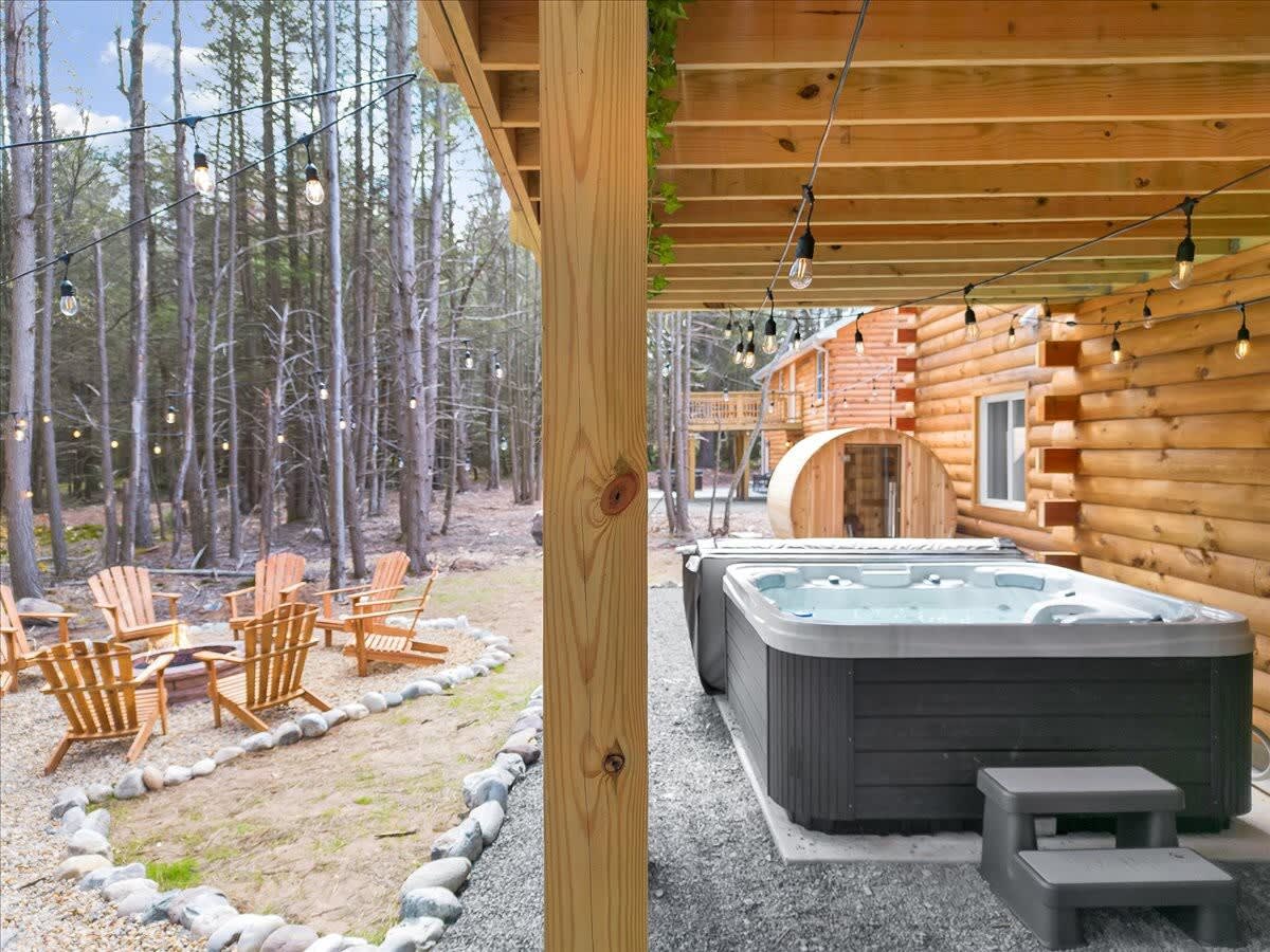 Driftwood Lodge | Movie Theater | Hot Tub | Sauna