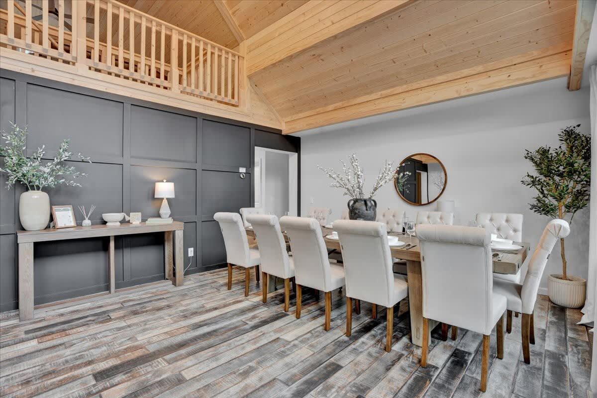 Driftwood Lodge | Movie Theater | Hot Tub | Sauna