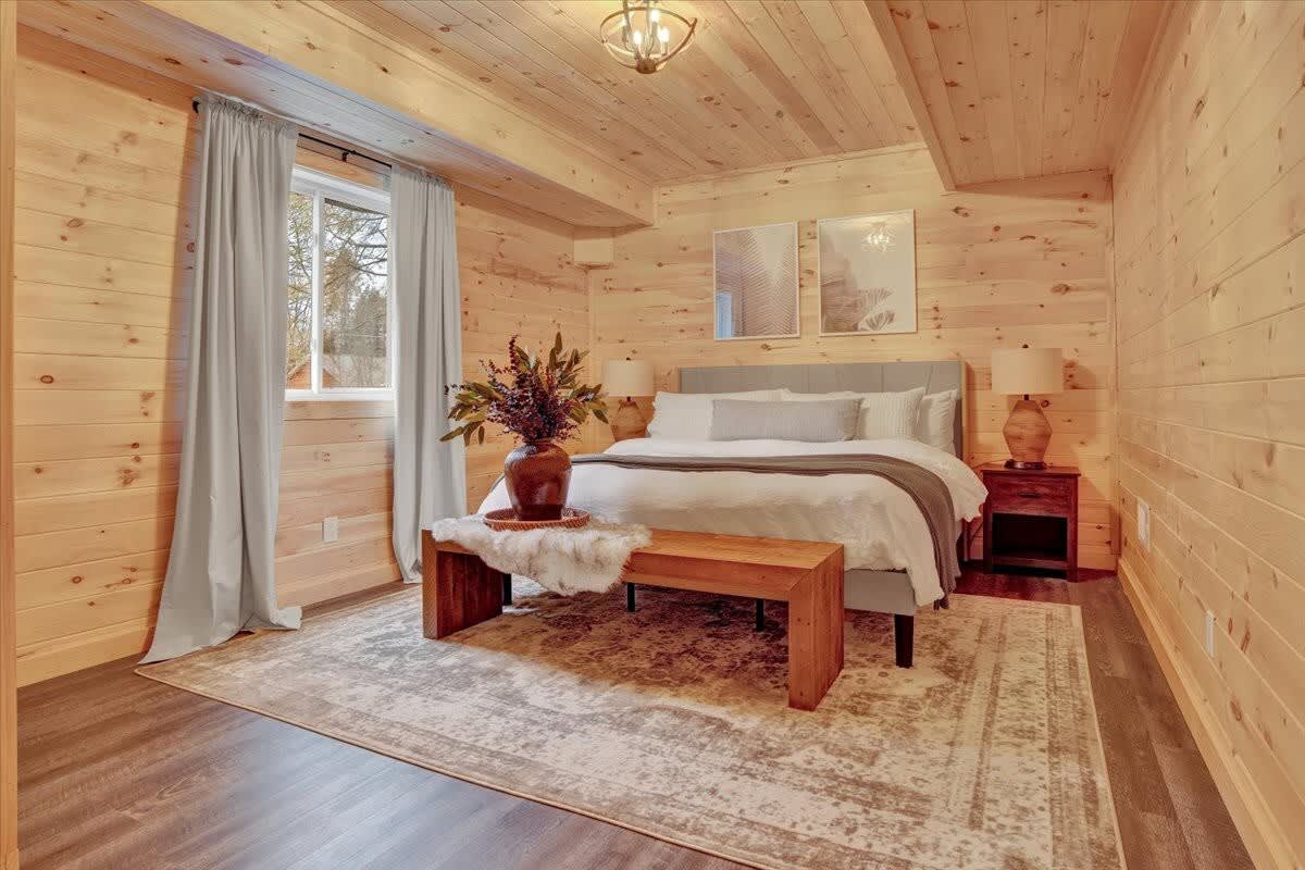 Driftwood Lodge | Movie Theater | Hot Tub | Sauna
