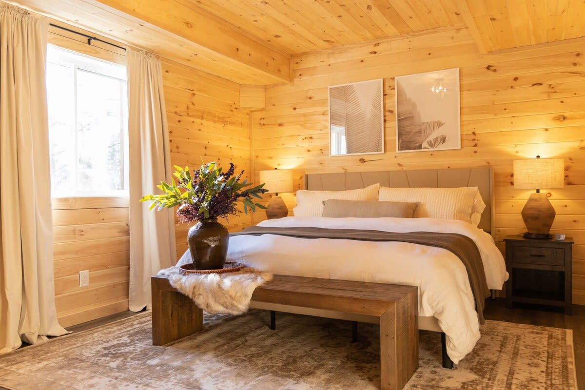 Driftwood Lodge | Movie Theater | Hot Tub | Sauna
