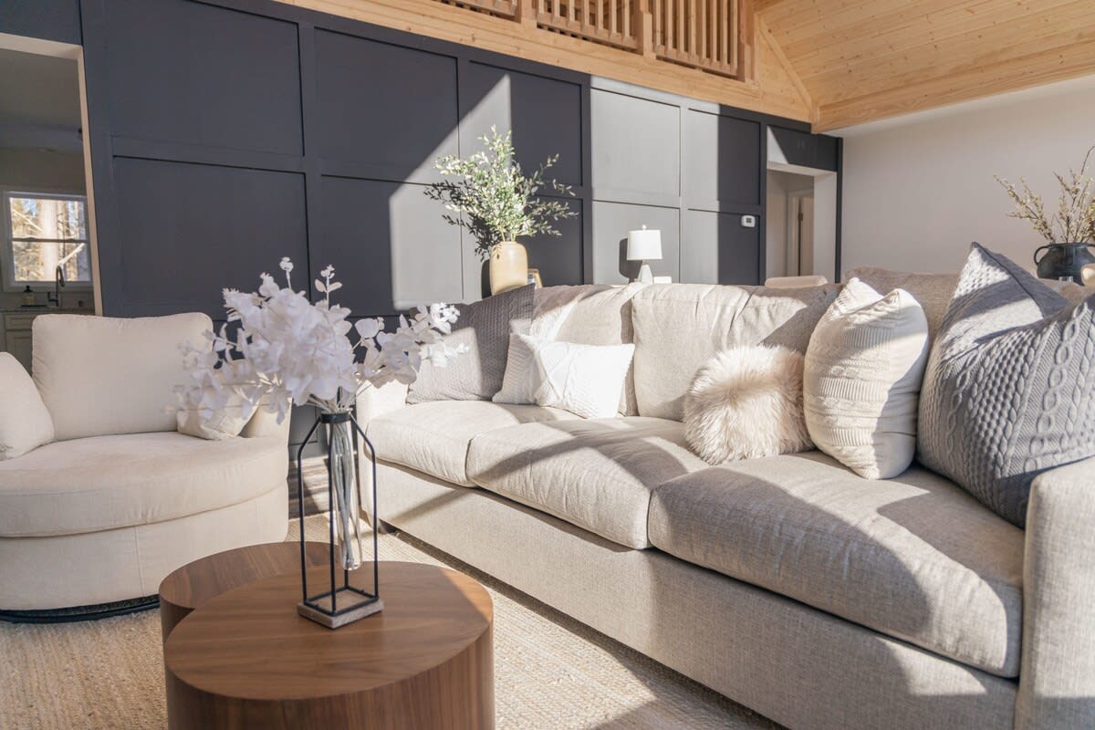 Driftwood Lodge | Movie Theater | Hot Tub | Sauna