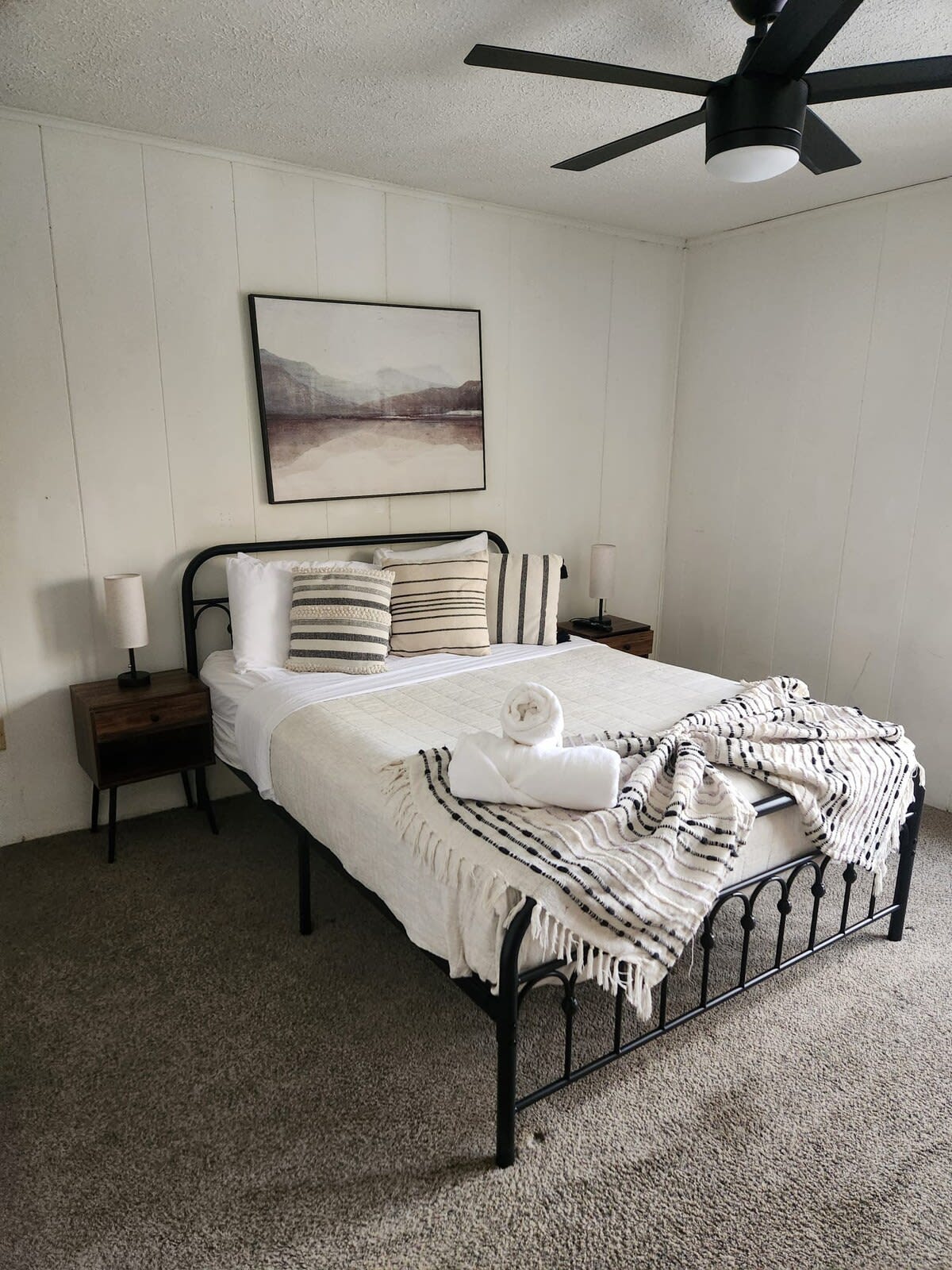 Lakeview Chalet | Arcade | Fire Pit | Lake Access