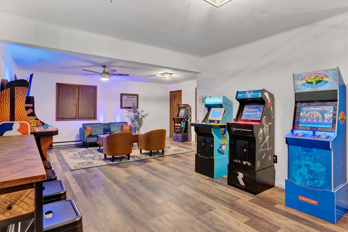 Lakeview Chalet | Arcade | Fire Pit | Lake Access